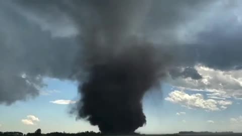 Stunning tornado 🌪 captured in Alberta.