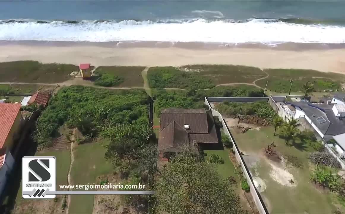 Casa em Itajuba Pé na Areia com área de terreno de pouco mais de 1200m²