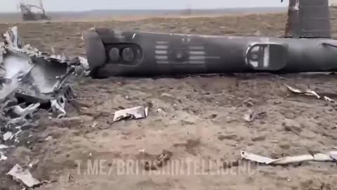 🔞 Orc troops successfully landed somewhere in the Ukrainian field along with a helicopter!