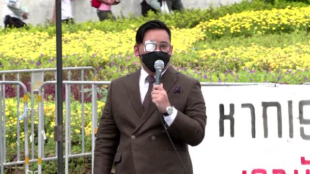 Thai royalist turns protester as movement broadens