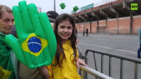 Brazilian president leads motorcade & attends rally by supporters ahead of elections