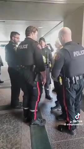 finally we exposed the true nature of this oppressive police in the service of the globalist elite