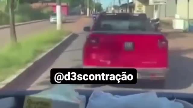 Driver prevents ambulance from passing