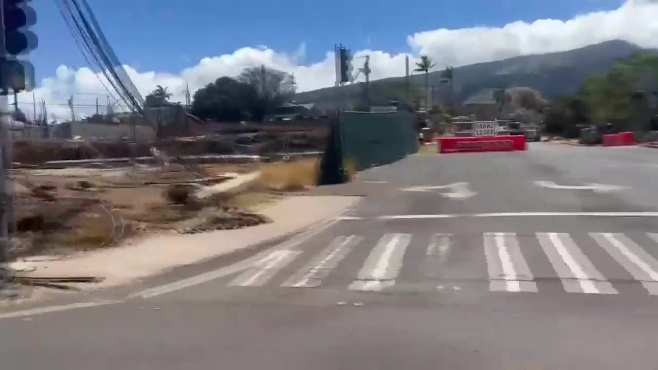 Maui Police Chief Admits Road Barricades Used In Lahaina Fire