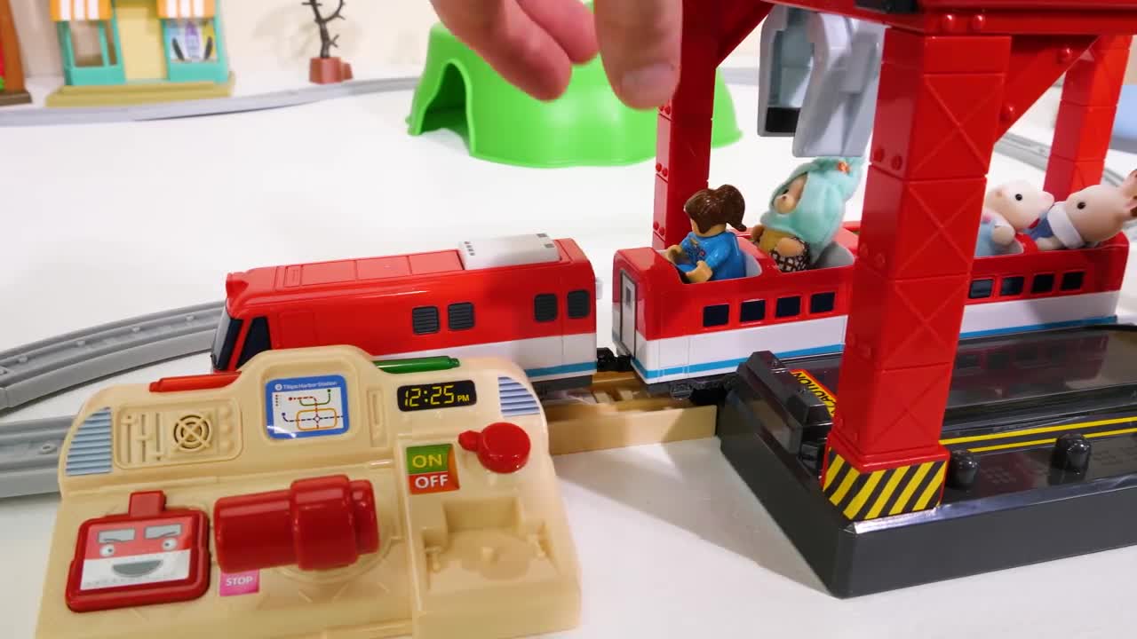 Train Video for Kids Toy Learning with Titipo!