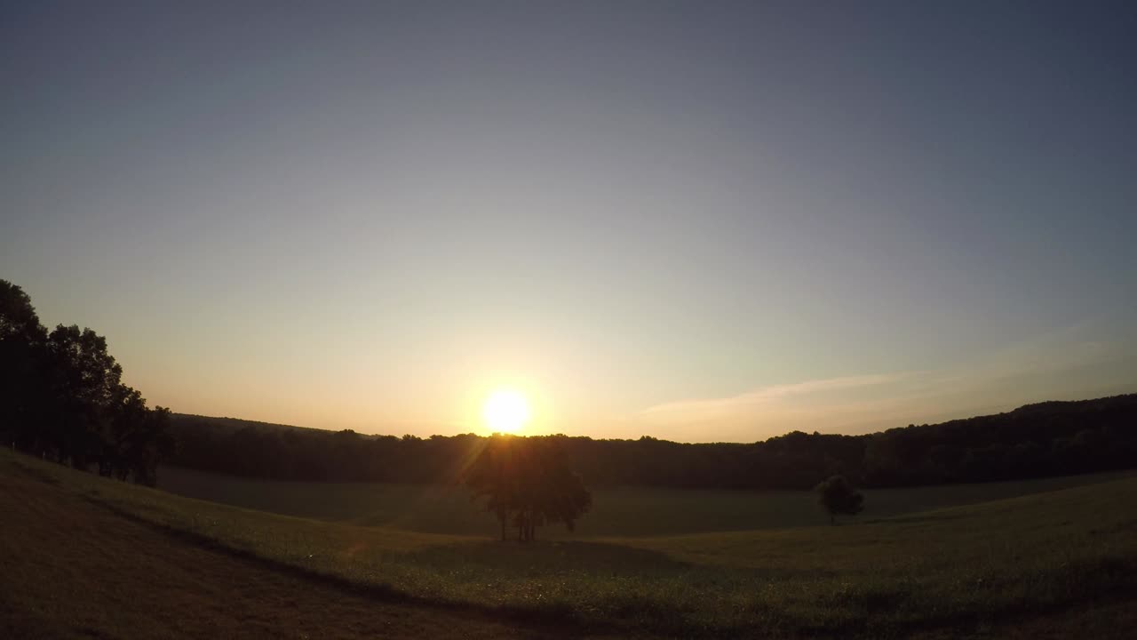 Sun ☀ Rise 7 17 23 73f/23c