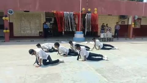 Lazy Dance performance in school