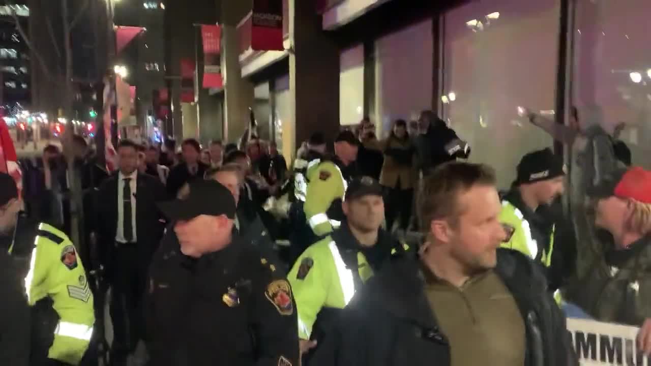 Angry Citizens Swarm & Heckle Justin Trudeau