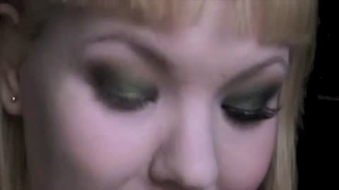 MAC Old Gold Makeup Look