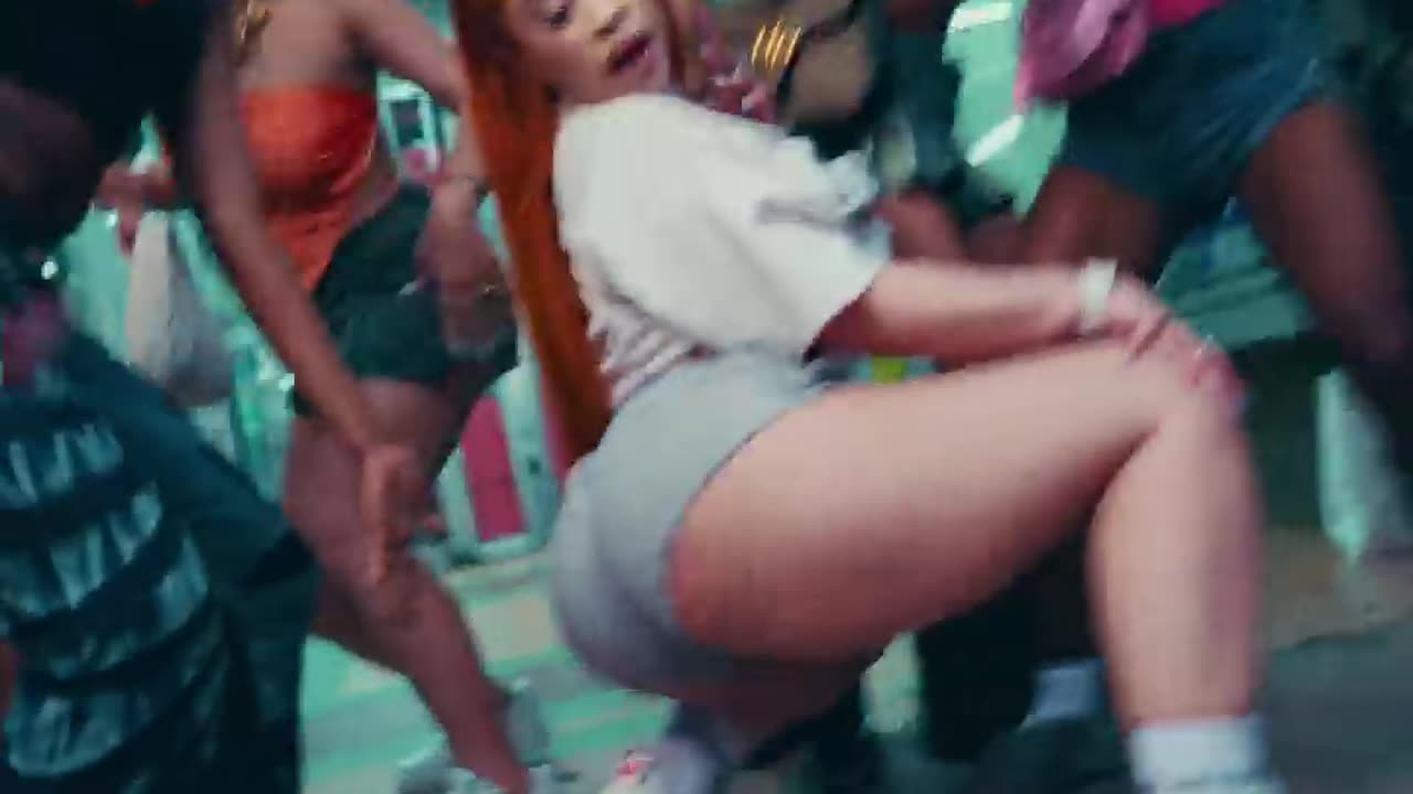 Ice Spice - Think U The Shit (Fart) (VIDEO)
