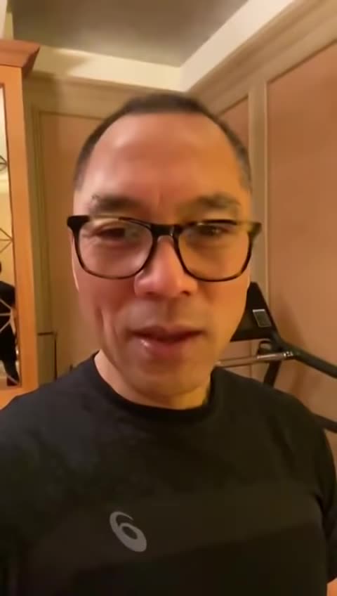 20201014文贵先生GETTR：兄弟姐妹们你们可搂住、明天放照片的时候......很黄很黄...不要让孩子们看阿.