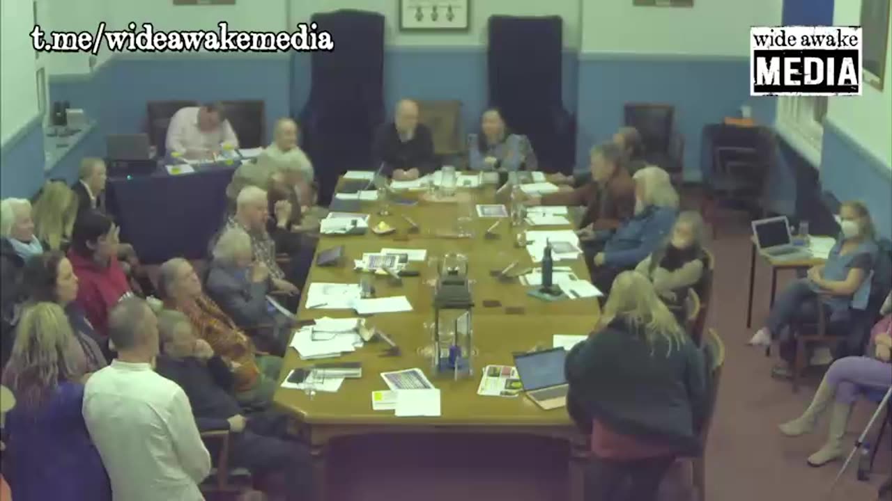 MUST WATCH: Well informed lady educates Glastonbury Town Council on 15 minute cities