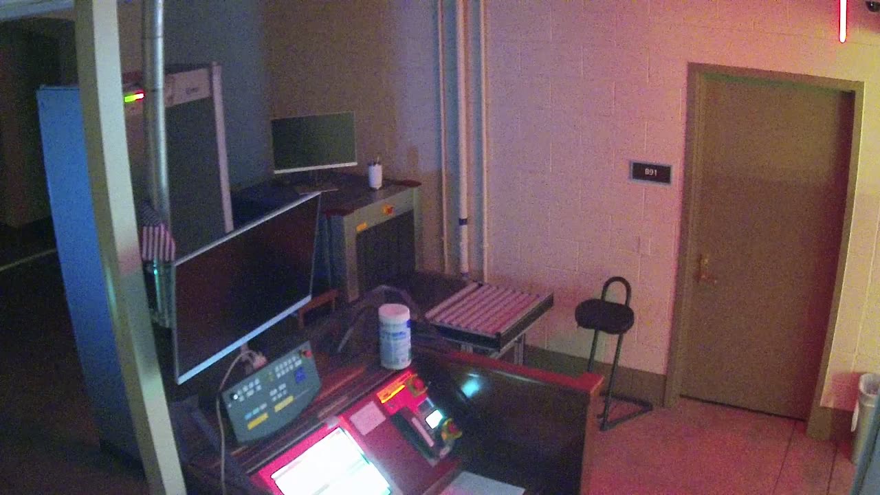 5132CHOBBAGarageScreening1_2021-01-06_16h03min58s793ms.mp4