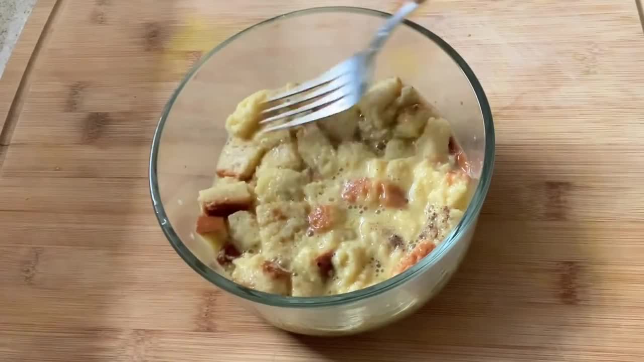 5 Minutes recipe _ Mix Egg & Bread for tasty recipe _ Quick and easy breakfast recipe #omelettepizza