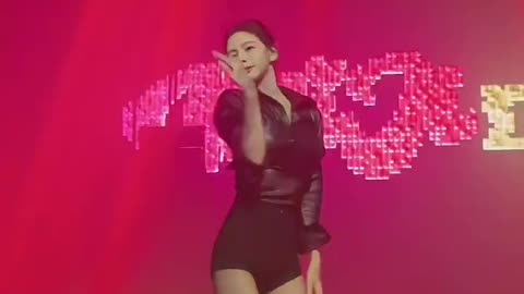 美女