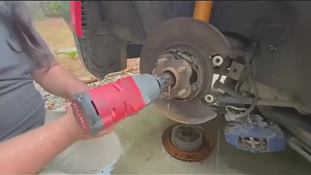 Easy to handle with electric wrenc