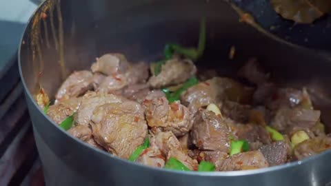 Amazing Steak Seared on 400 Degree Hot Iron Plate