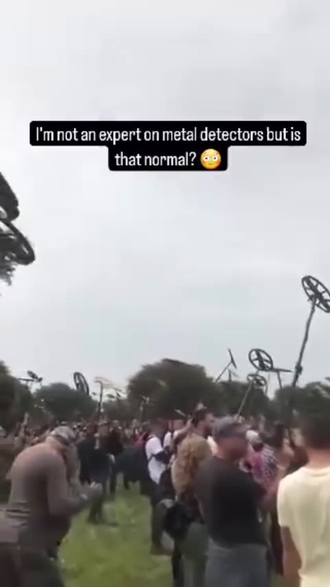 Chemtrail Metals? People raising metal detectors show how much metal is floating in our air