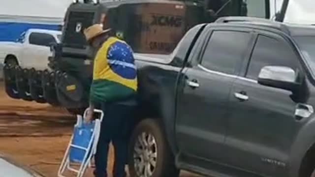 The Brazilian army is helping the patriots