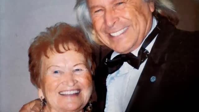 Nygard's mother dies, he vows to live forever