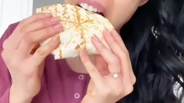 TIKTOK Crunchwrap Trick!!! Try it!