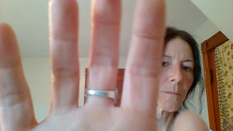 do this sane or insane? where that finger go on keyboard? tell me this im zeus