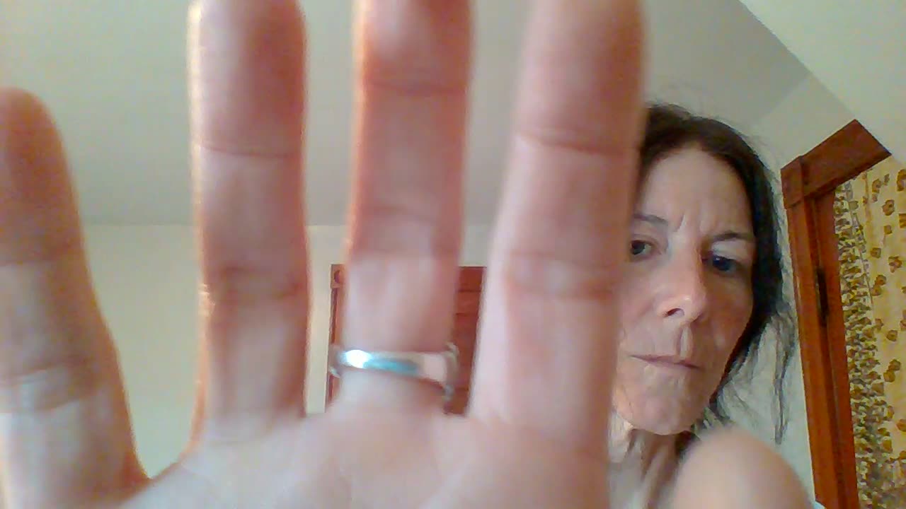 do this sane or insane? where that finger go on keyboard? tell me this im zeus