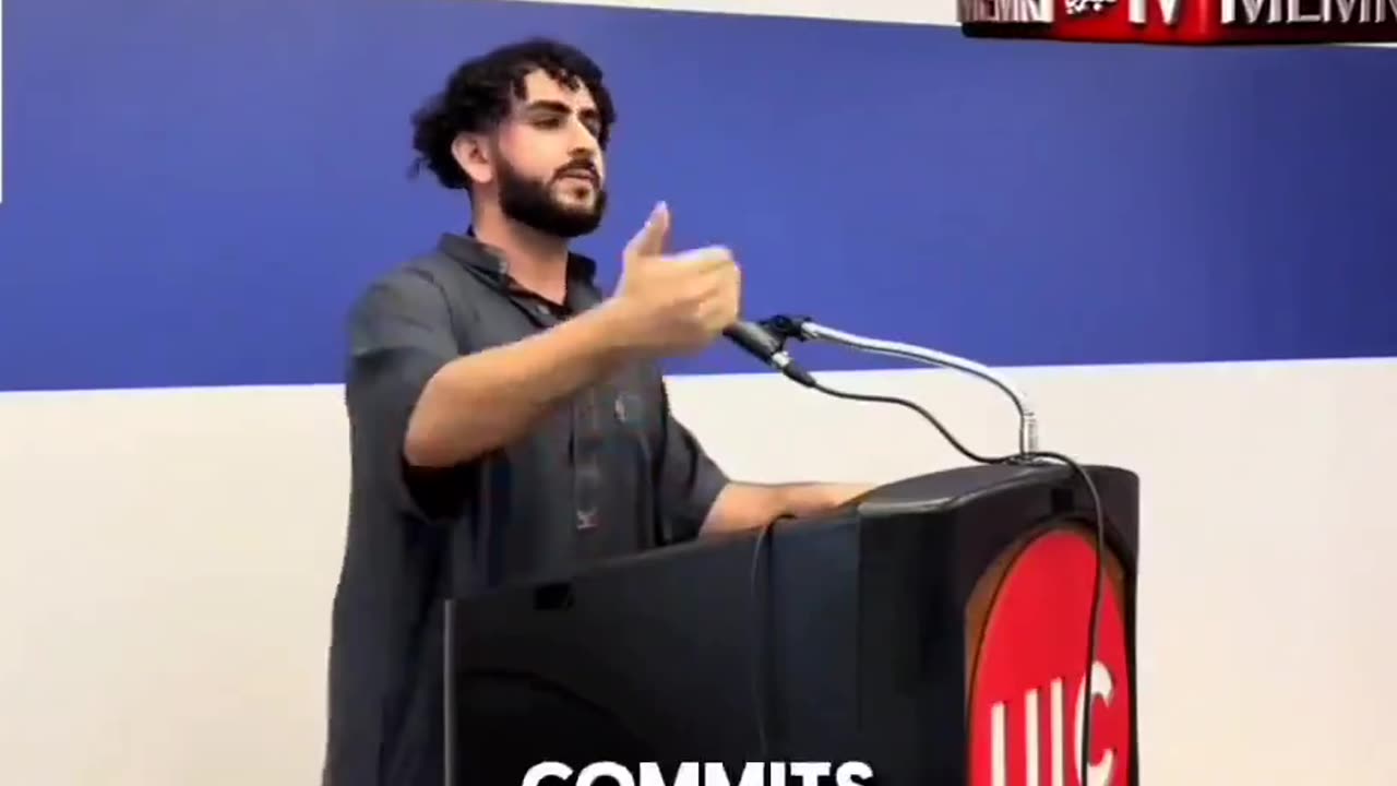 Student at the University of Illinois Chicago speak at a Friday sermon.