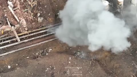 Ukrainian drone strikes against Russian infantry on the Bakhmut front. Warning Graphic!