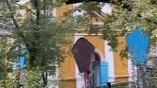 Am finalizat instalarea monumentului funerar