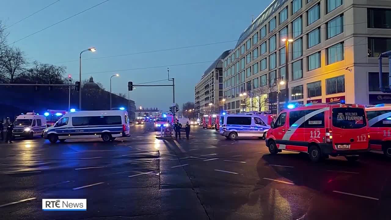 Huge aquarium home to 1,500 fish bursts at Berlin hotel