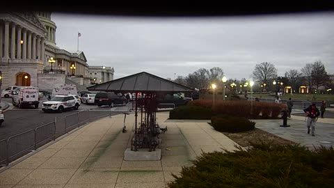 0675USCG00HousePlaza_2021-01-06_16h56min38s073ms.mp4