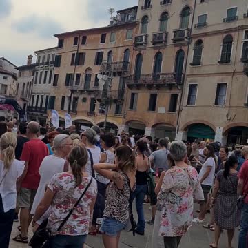 Bassano piazza libertà