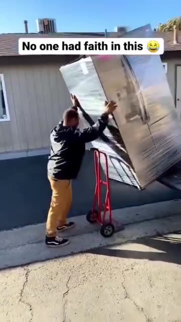 This guy is a legend for doing this