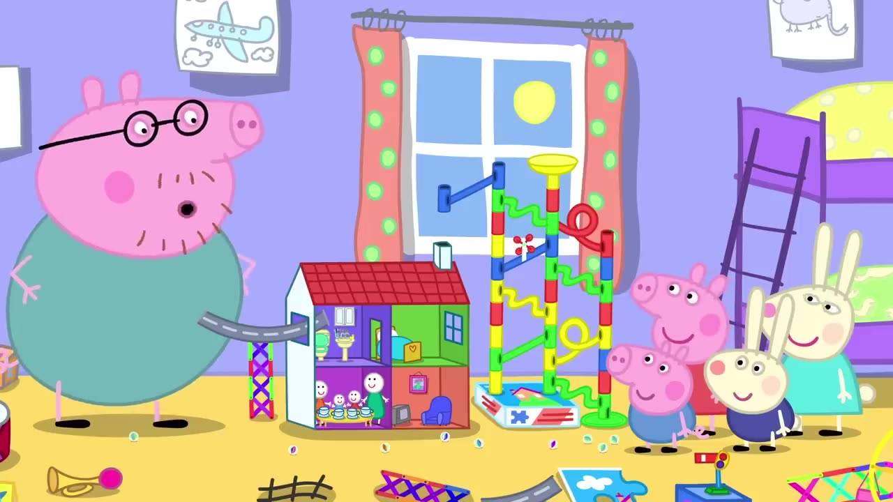 Peppa Pig And Daddy Pig Build A Marble Run Together