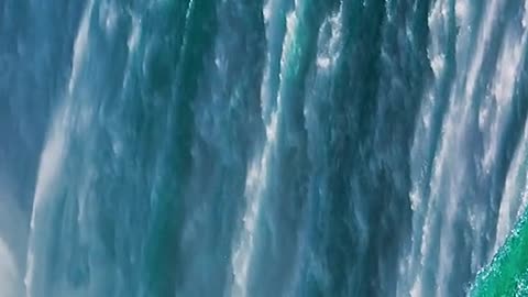 For 10 seconds, I will show you the panorama of Niagara Falls.