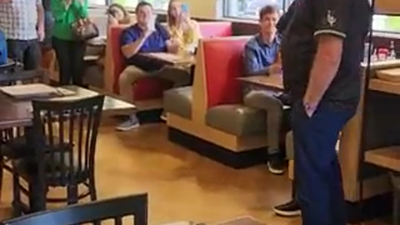 Almoço 0800 no Manolo. Orlando/USA, 27/março.