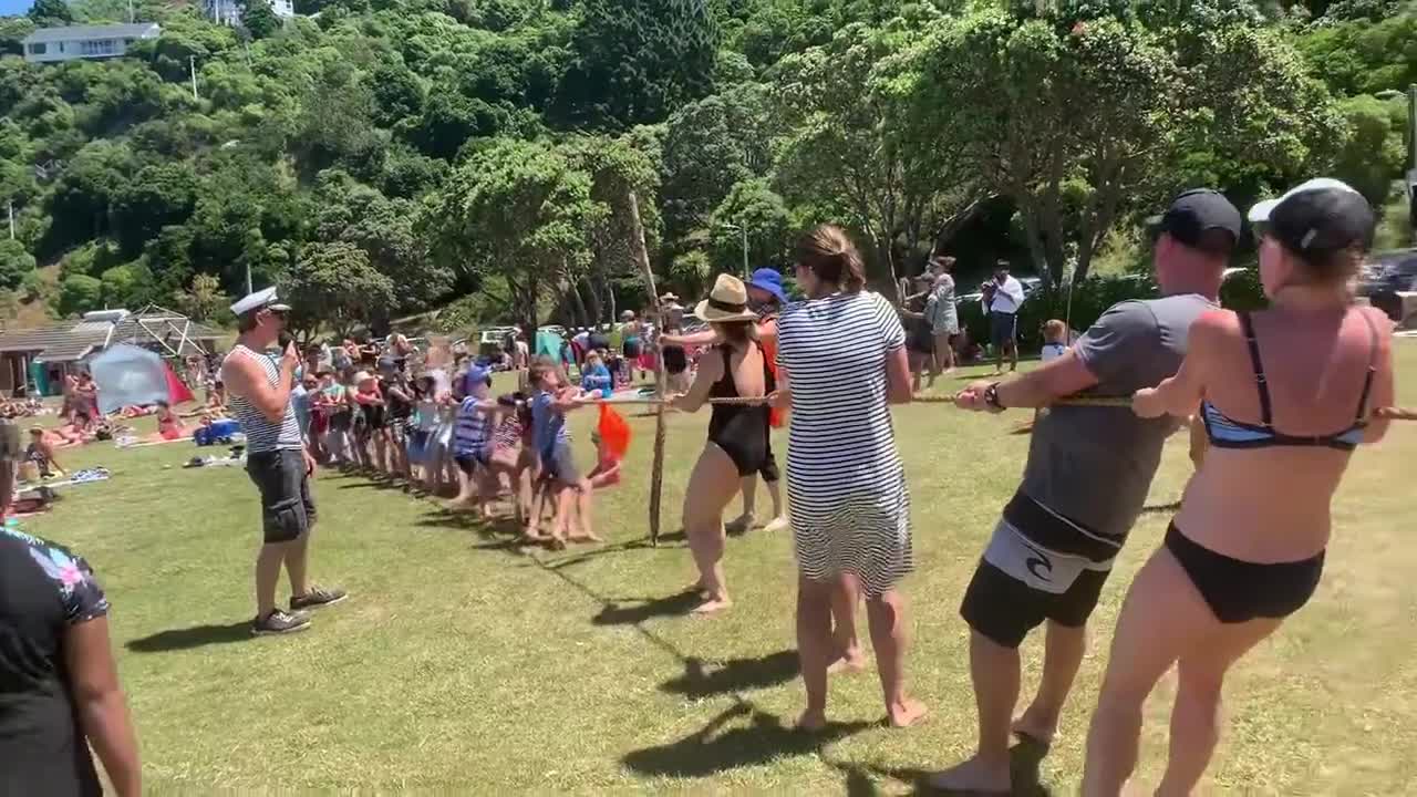 Kids vs adults tug of war