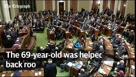 Gov. Mark Dayton collapses during State of the State speech_1