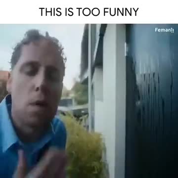 LIVING IN A SMART WORLD CAN PRESENT YOU WITH SOME PROBLEMS...THIS IS FUNNY