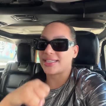 Video: Andrea Valdiri revela el porqué de su ausencia en las redes