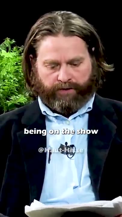 😠Do you think a woman like Michelle Obama would marry a nerd?