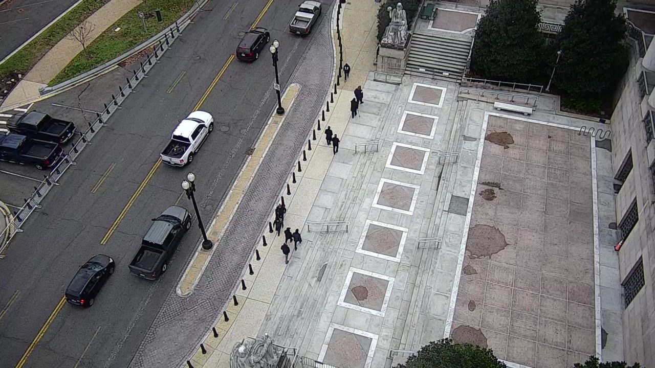 3106RHOBRFNorthRoofCenter_2021-01-06_13h25min54s290ms.mp4