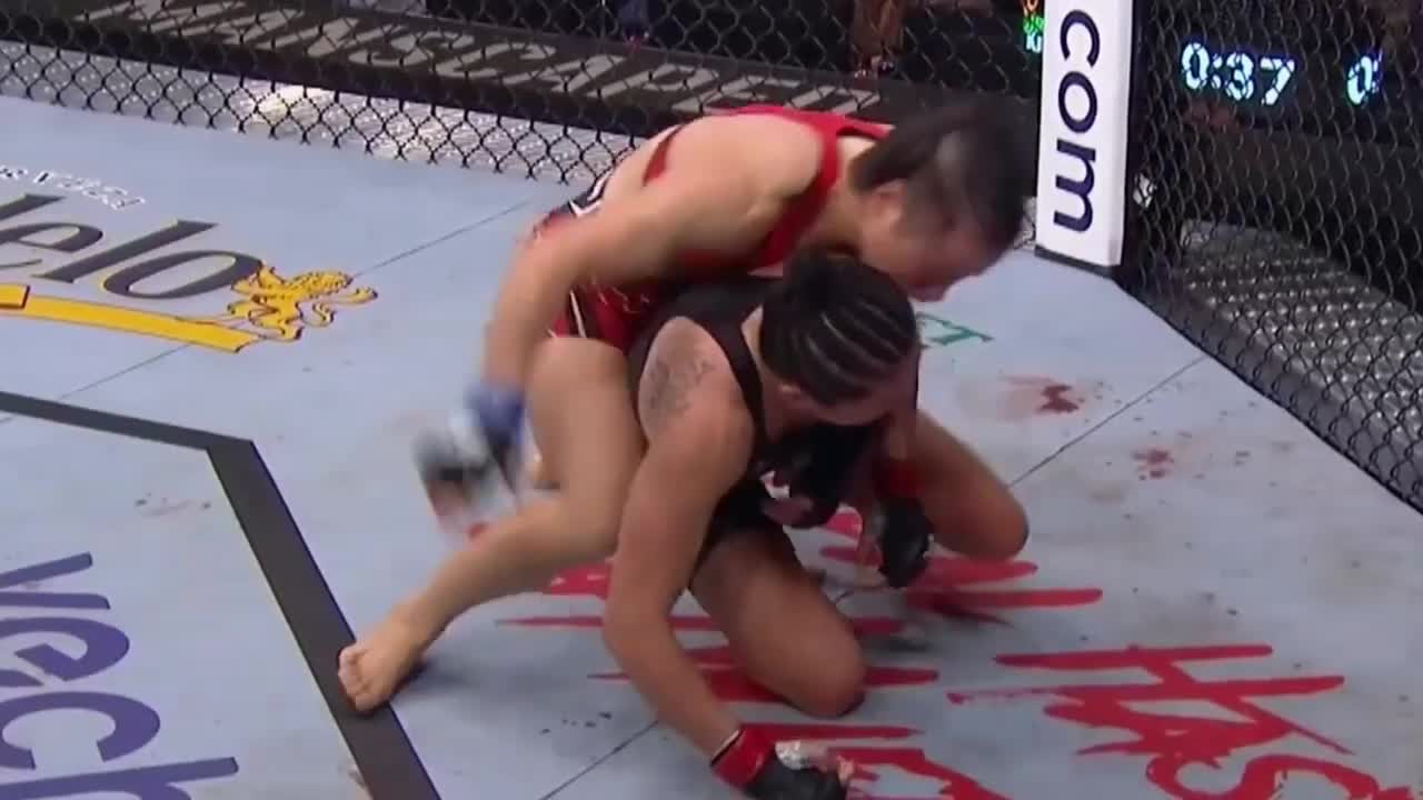 Carla Esparza vs Zhang Weili FULL FIGHT