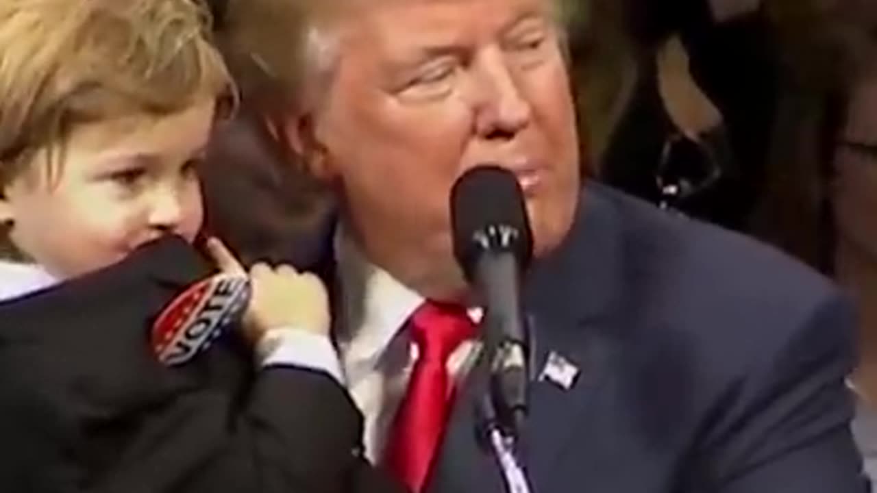 A wholesome moment #Trump