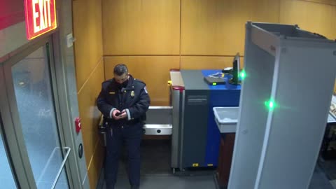 8617OHOB0101B12_2021-01-06_17h00min01s047ms.mp4