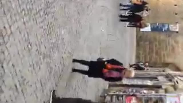 2018-12-23 (1) - Un château et un accordéon - Periscope7
