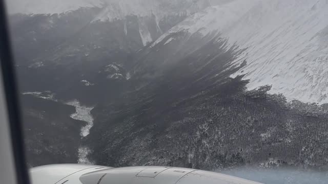 Flight Experiences Heavy Turbulence Over The Andes