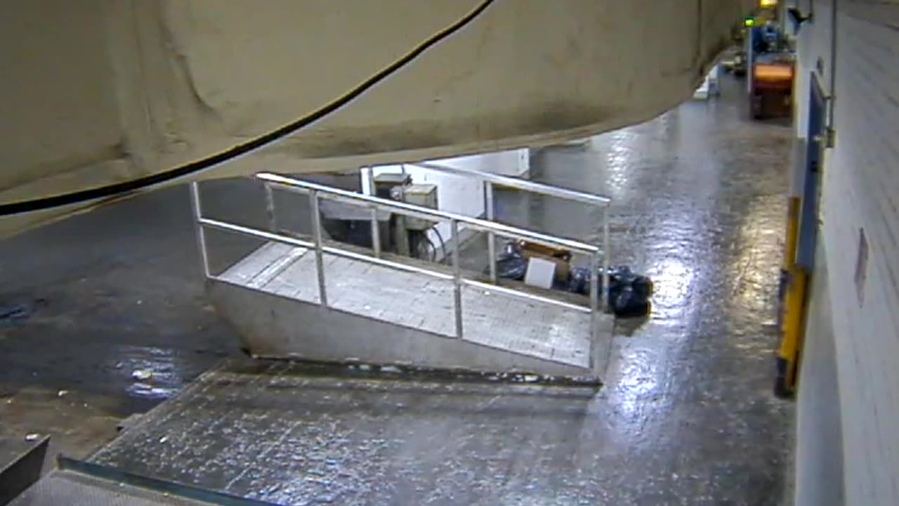 3803FHOBBALoadingDock_2021-01-06_15h20min01s493ms.mp4