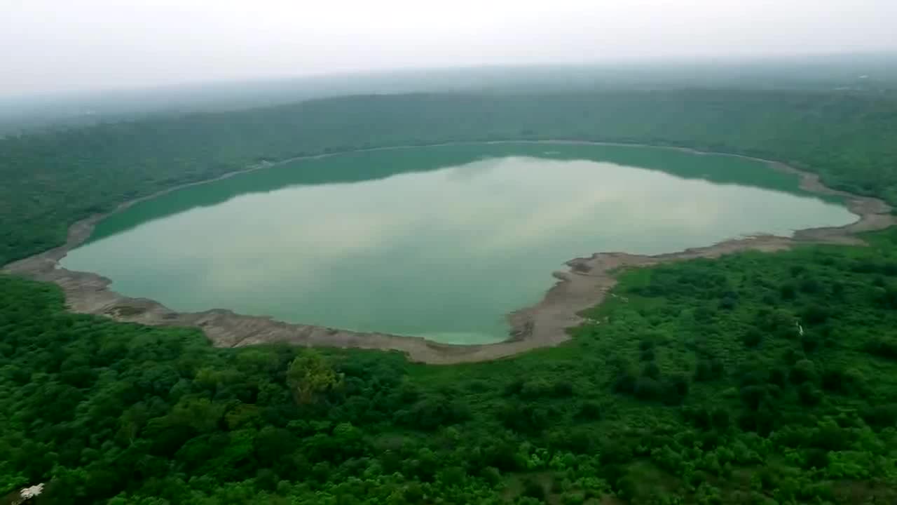 This Lake Creates Strange Magnetic Forces | What On Earth?